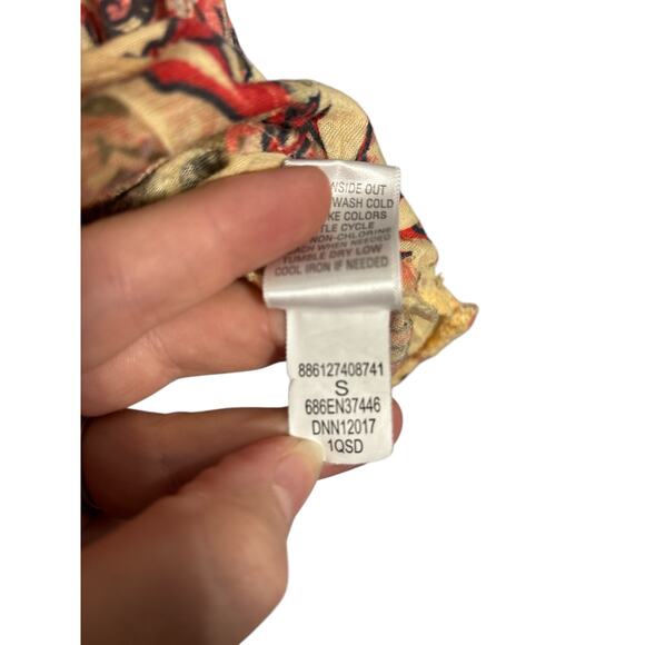 Boho Y2K One World Blouse S Floral Print Flutter Sleeve
Tie Front - Picture 4 of 5